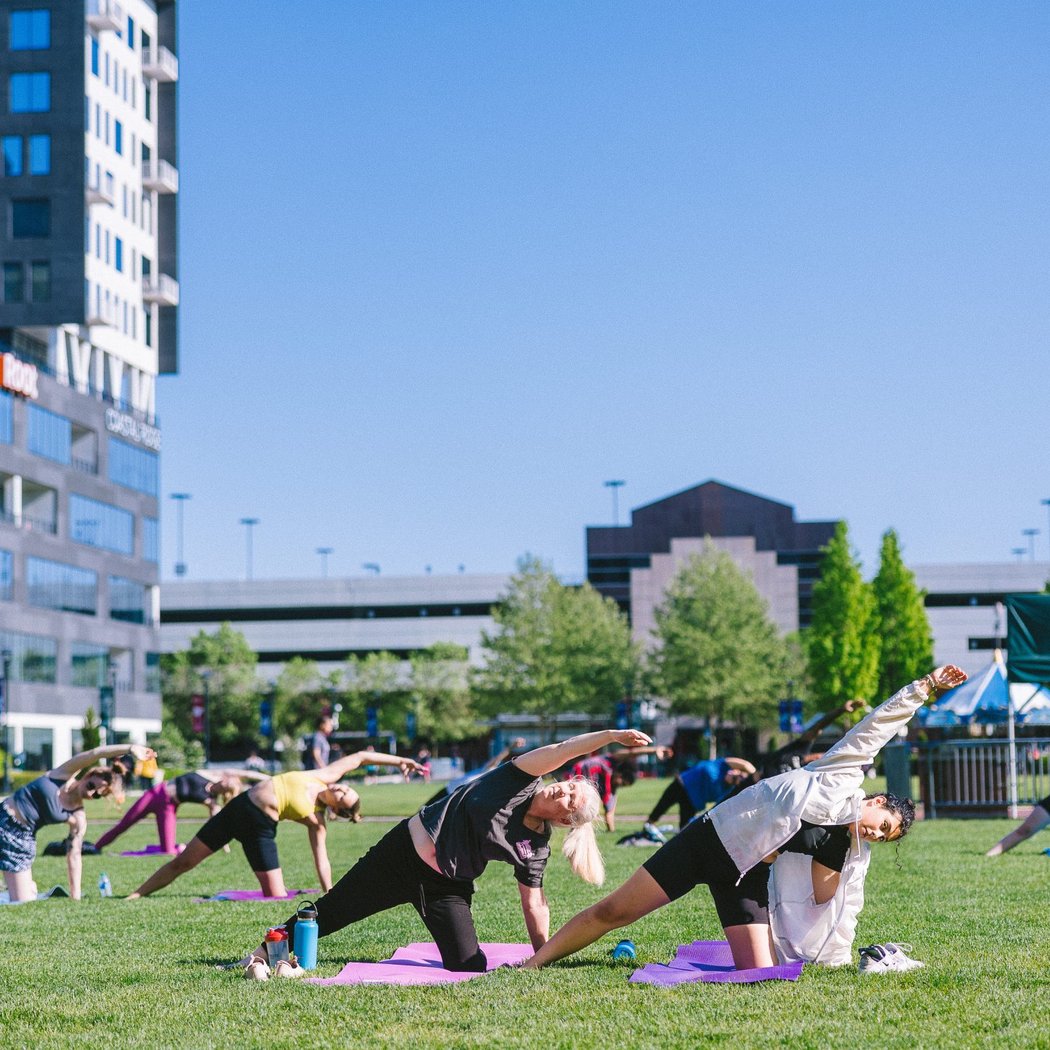Sunday Downtown Fitness Classes: Mat Pilates & Yoga 1