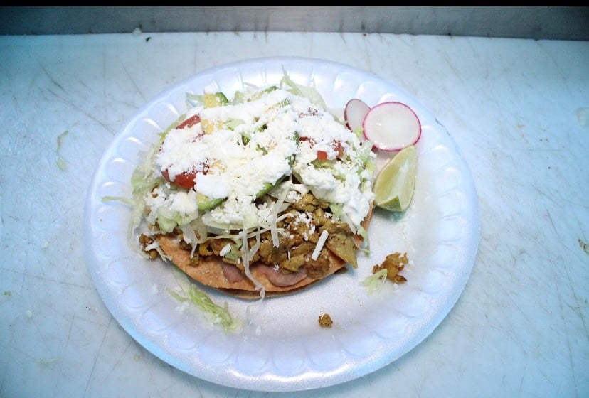 Tacos los Chapulines (food truck) 3
