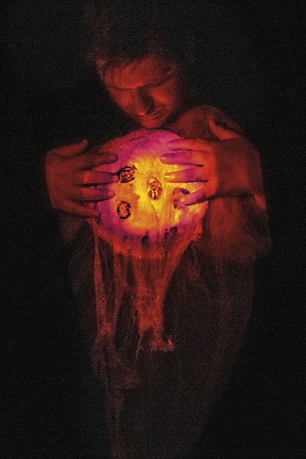 Shannon Taggart – Séance
