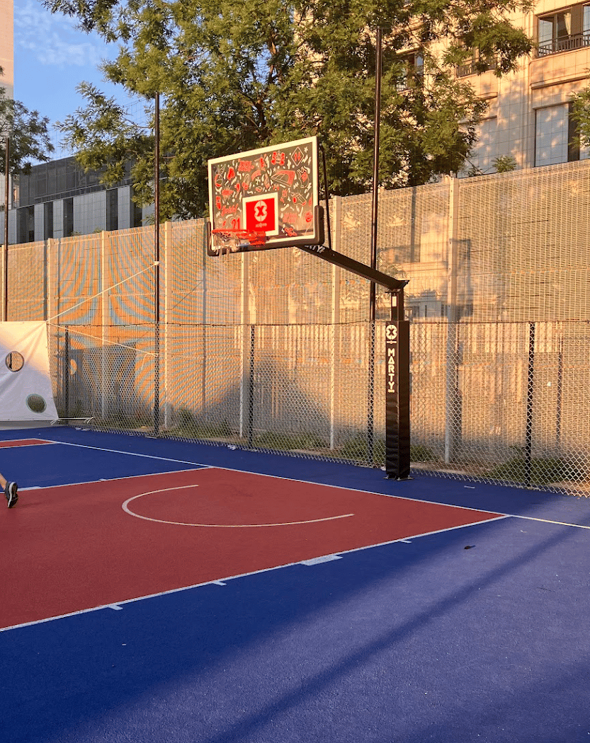 Playground Curial 1