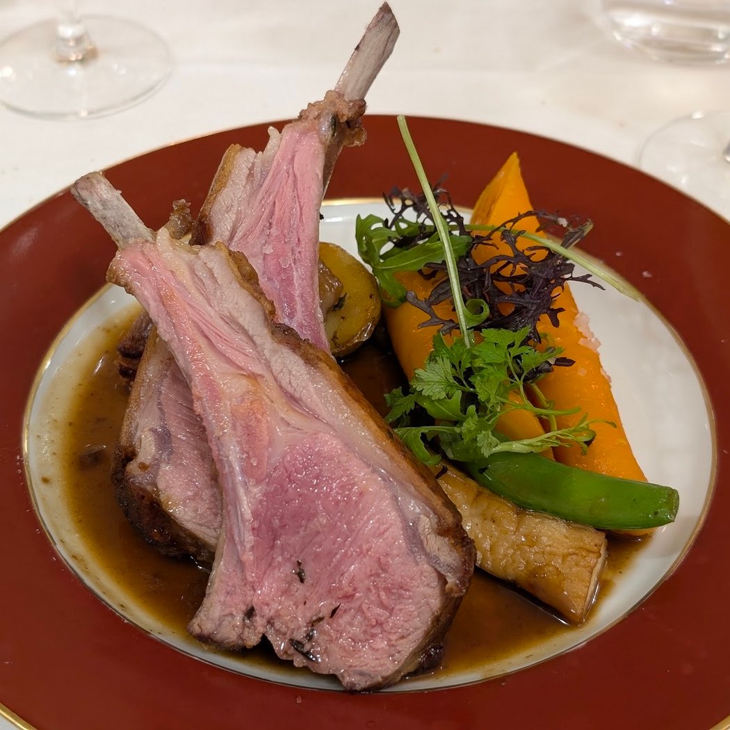 restaurant alt 1