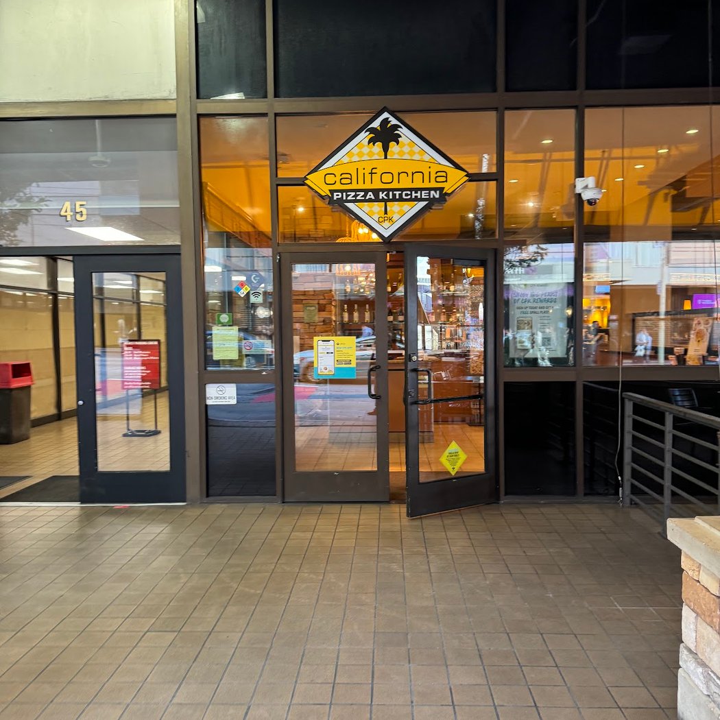 California Pizza Kitchen 2