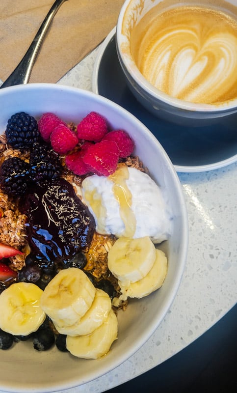 In Common NYC - A Breakfast & Brunch Restaurant 1