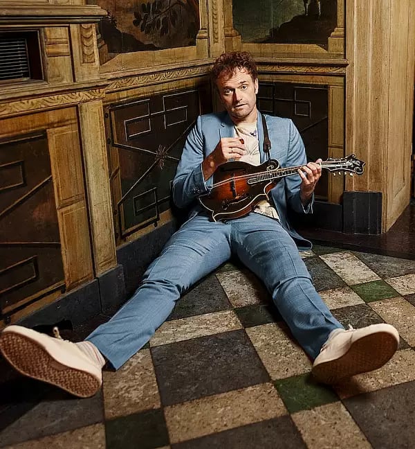 Chris Thile, mandolin and vocals 1