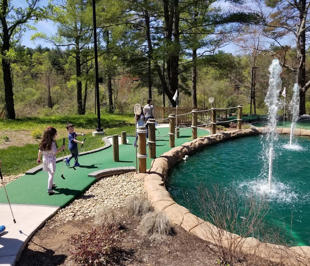 Lakeview Putt & Play 1