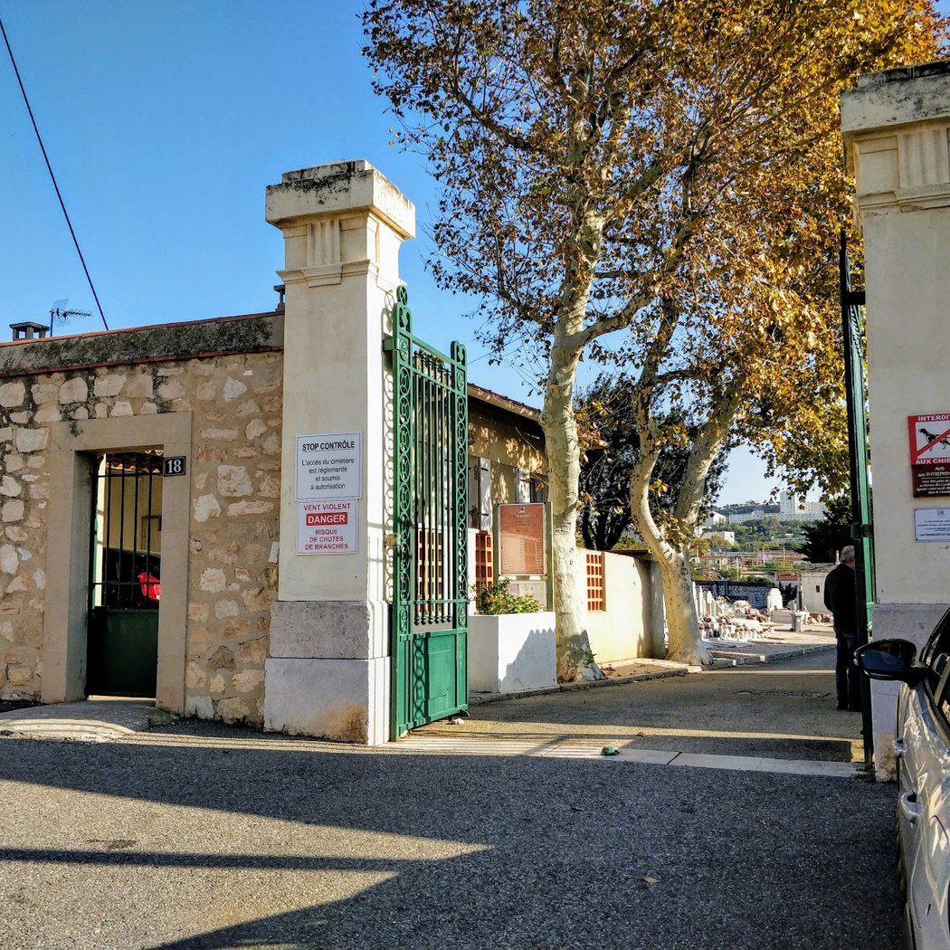 Saint Henri Cemetery 2