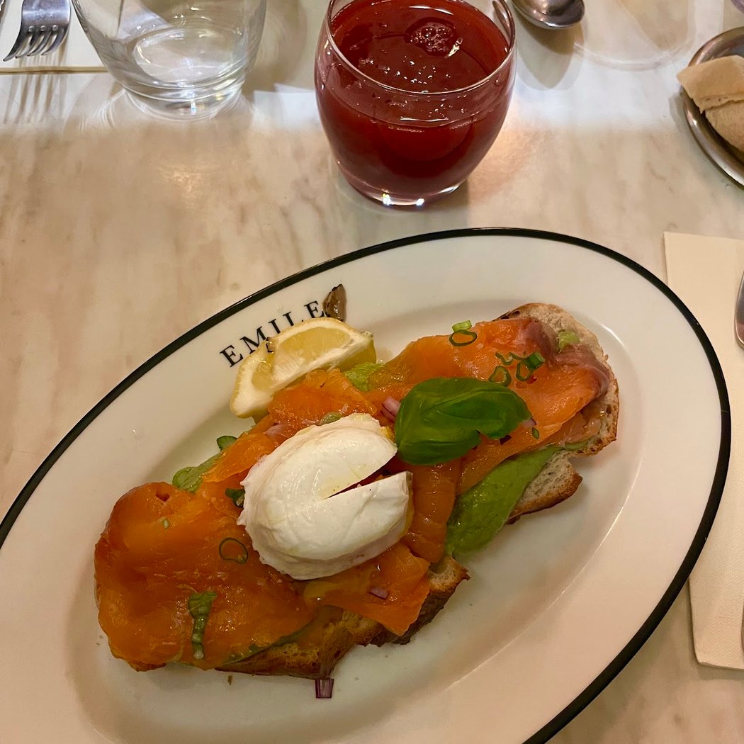 Emile Brasserie 3