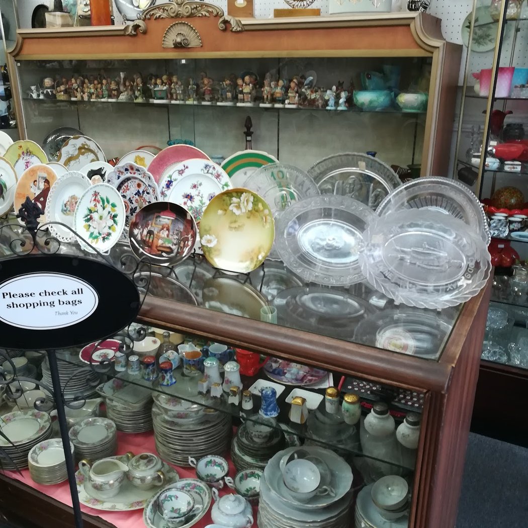 Burbank Antiques 1