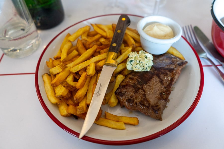 Fête des Voisins 2026 : A grand communal feast hosted by Bouillon Pigalle and Pink Mamma right on the street 2