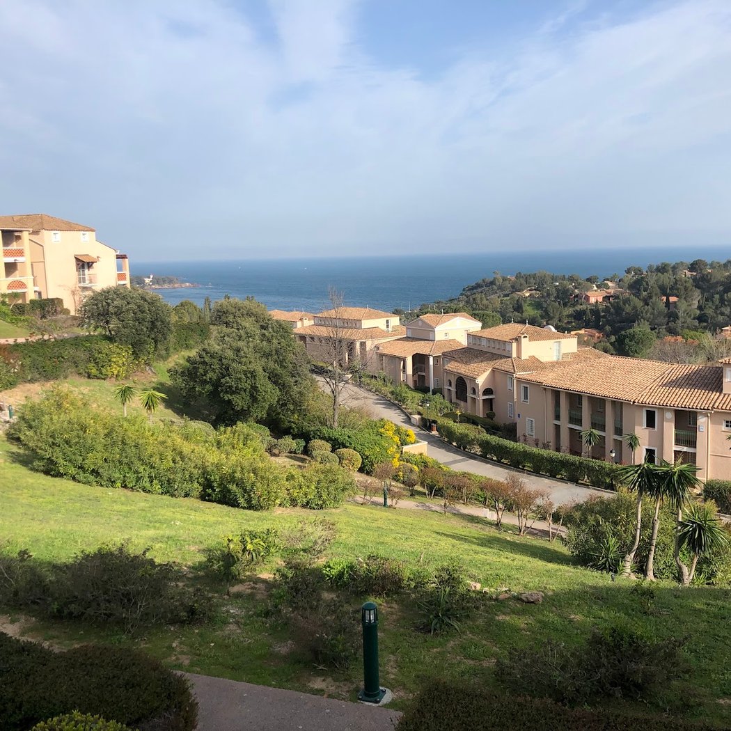 GOLF ROCHES D'AZUR 3