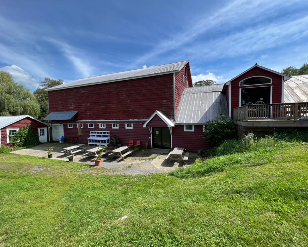 The Barn Taproom 3