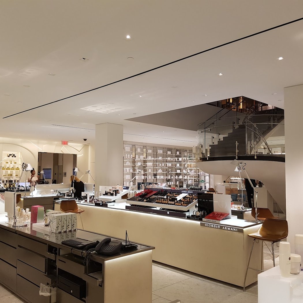 Barneys New York, Madison Avenue 3
