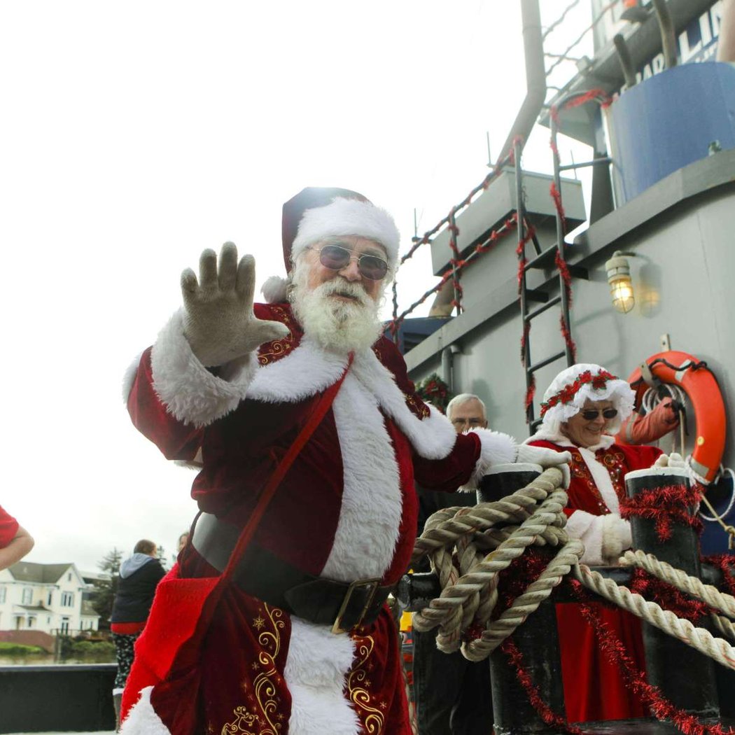 Santa Claus Arrival at Downtown Turning Basin 1