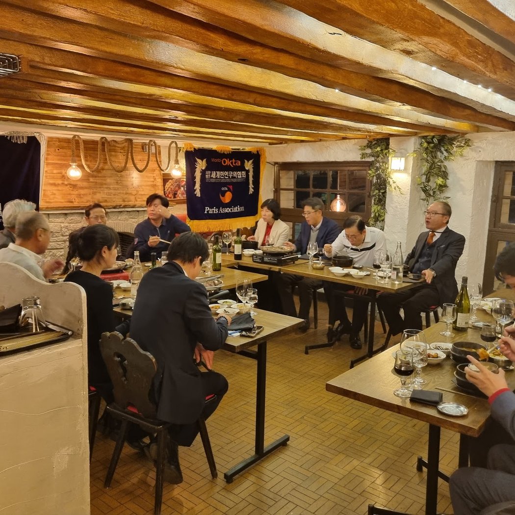 Seoul Opera Restaurant 2