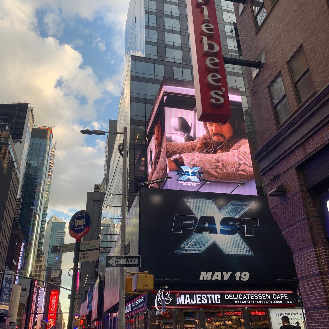 Times Square Theater 2