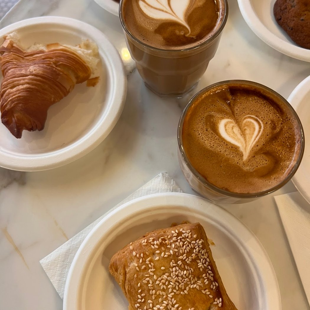 Cafe Aviva 1
