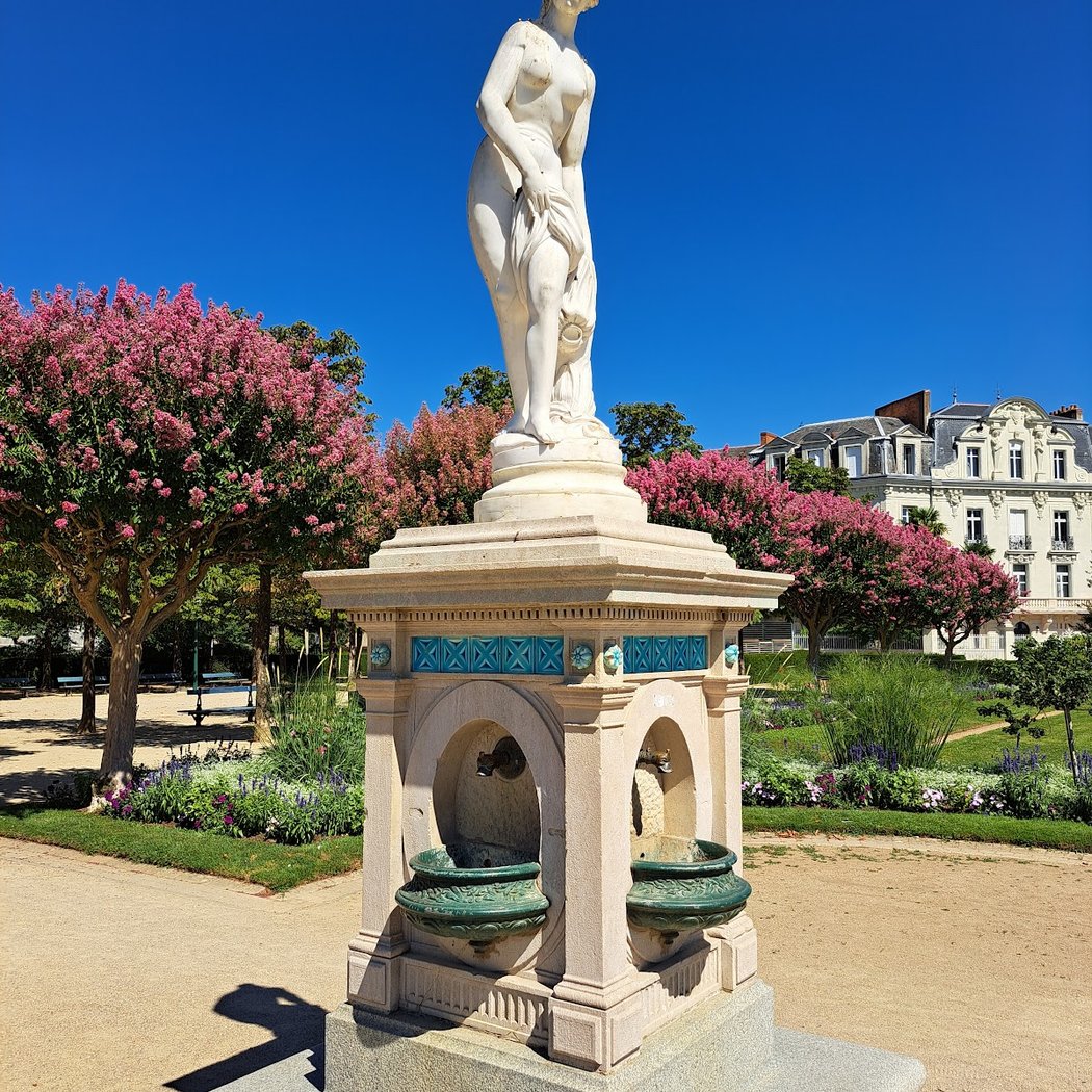 Le jardin du Mail 1