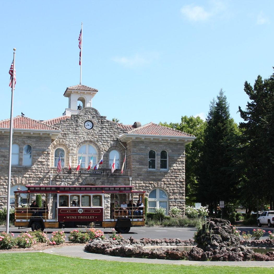 Sonoma Valley Wine Trolley 1