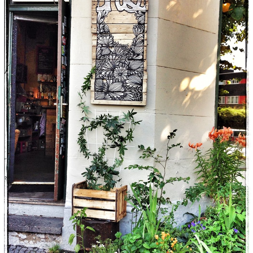 Mano Cafe 2