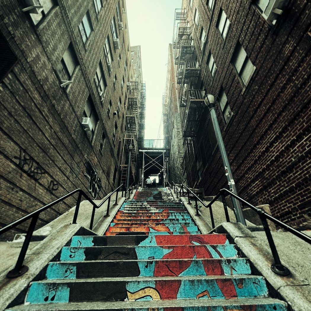 Guason Stairs 1