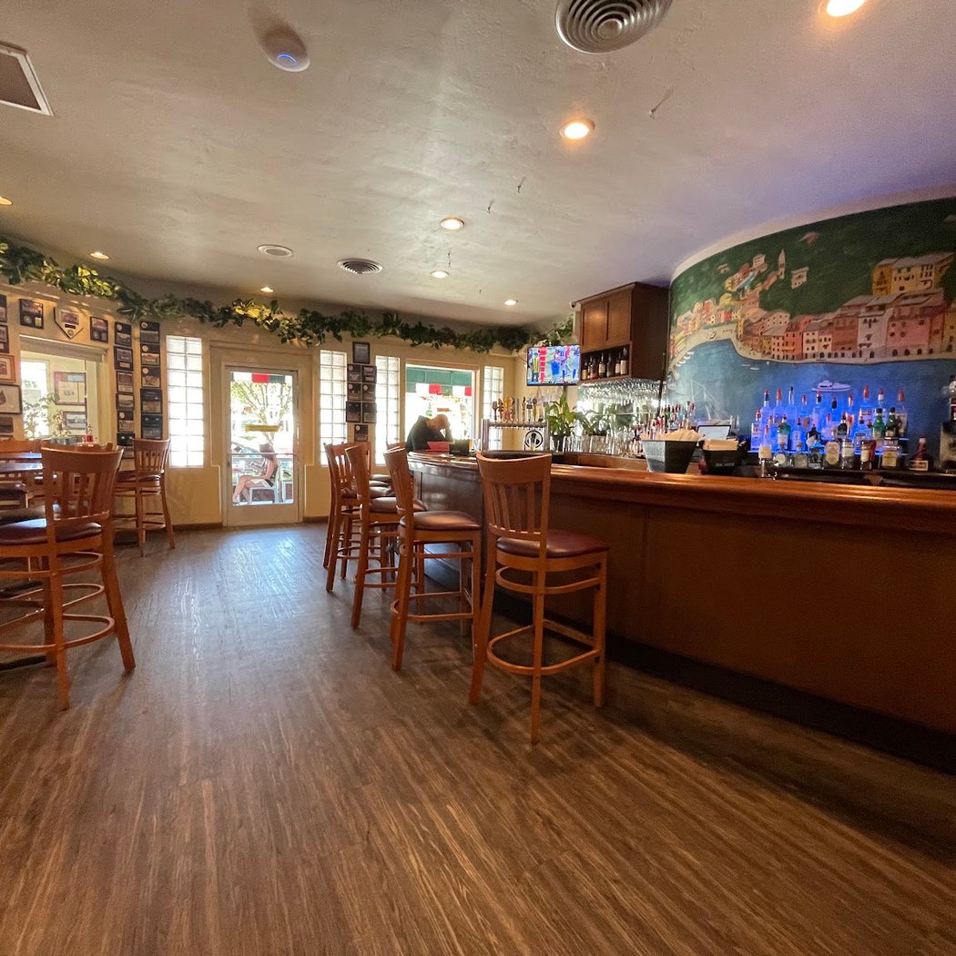 Filippi's Pizza Grotto 2