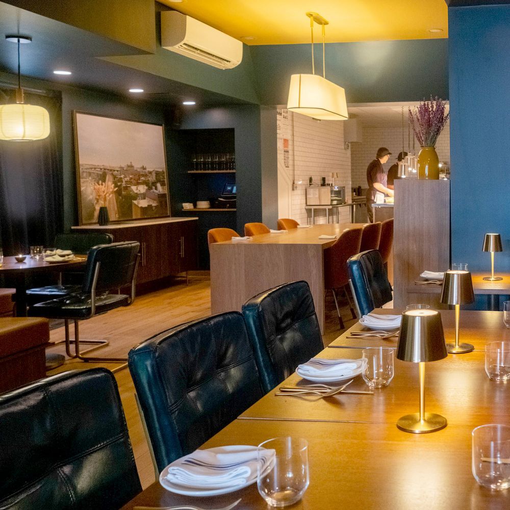 6 Restaurant - NYC 3