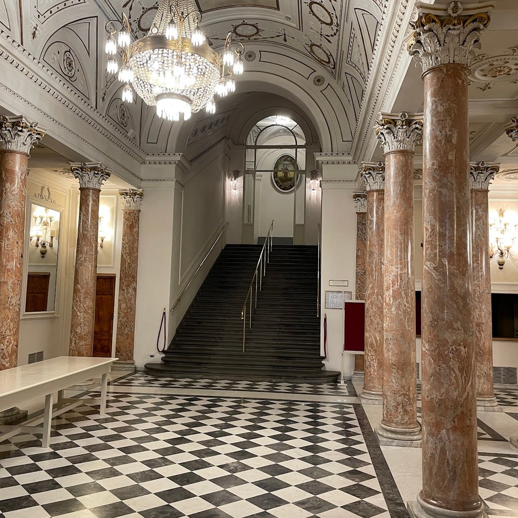 Teatro Della Pergola 2