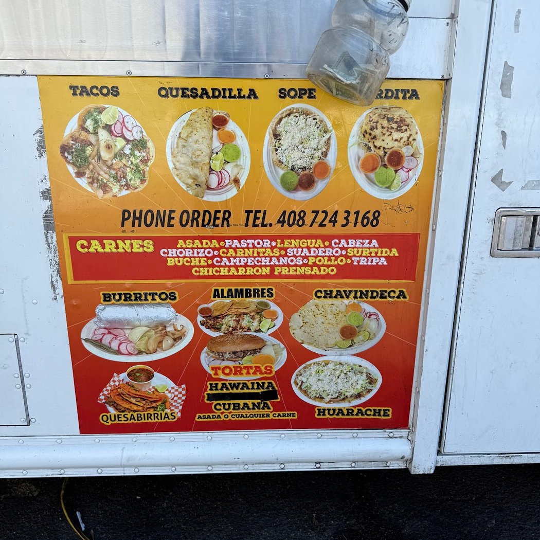 La Chilanguita (Taco Truck) 3