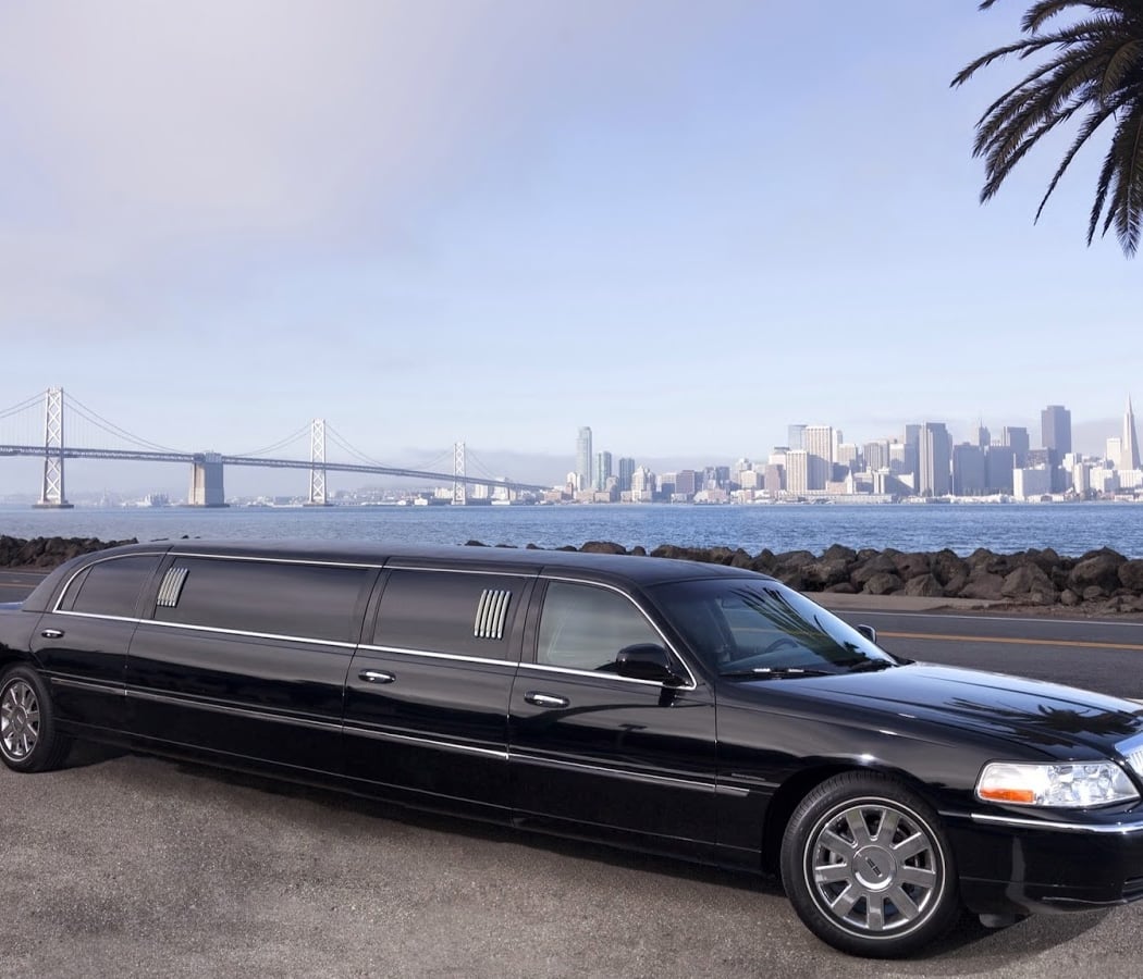 USA LIMO Professional Black Car Service 1