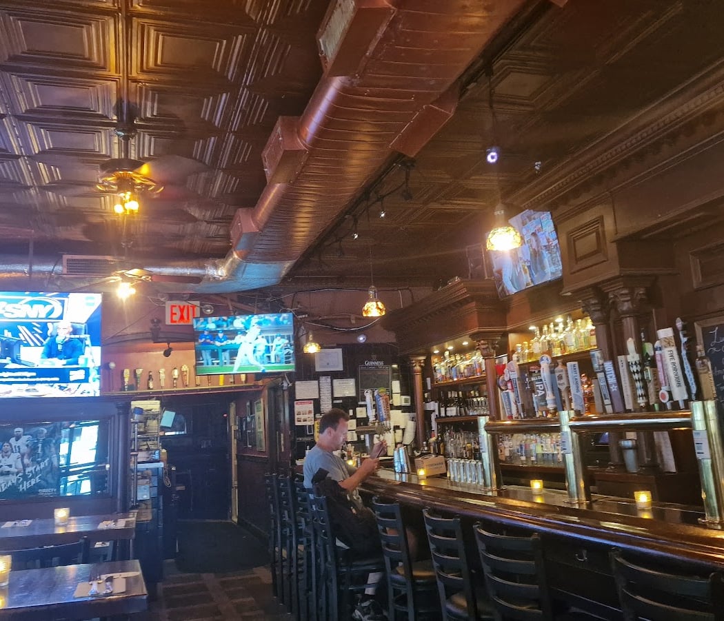 Amsterdam Ale House 4