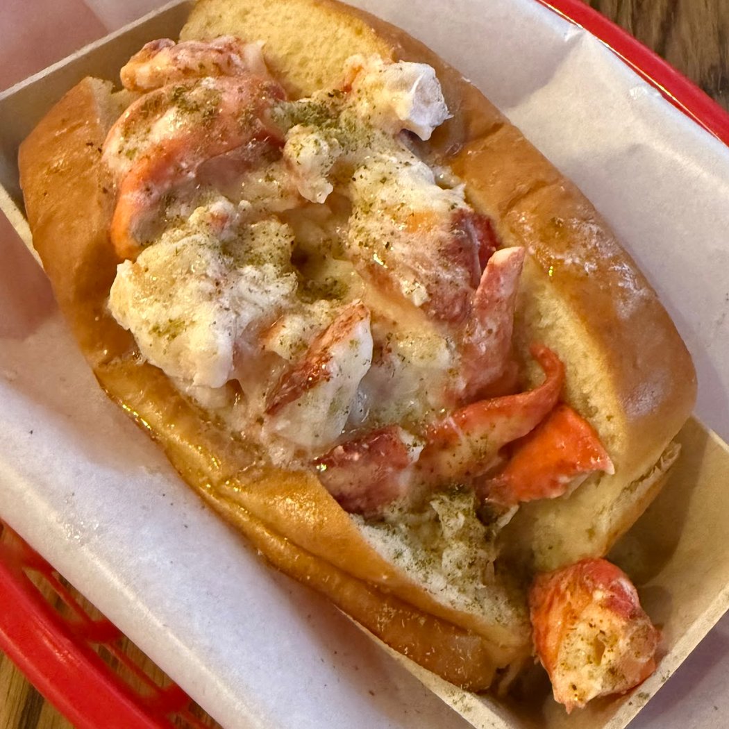 Luke's Lobster Garment District 3