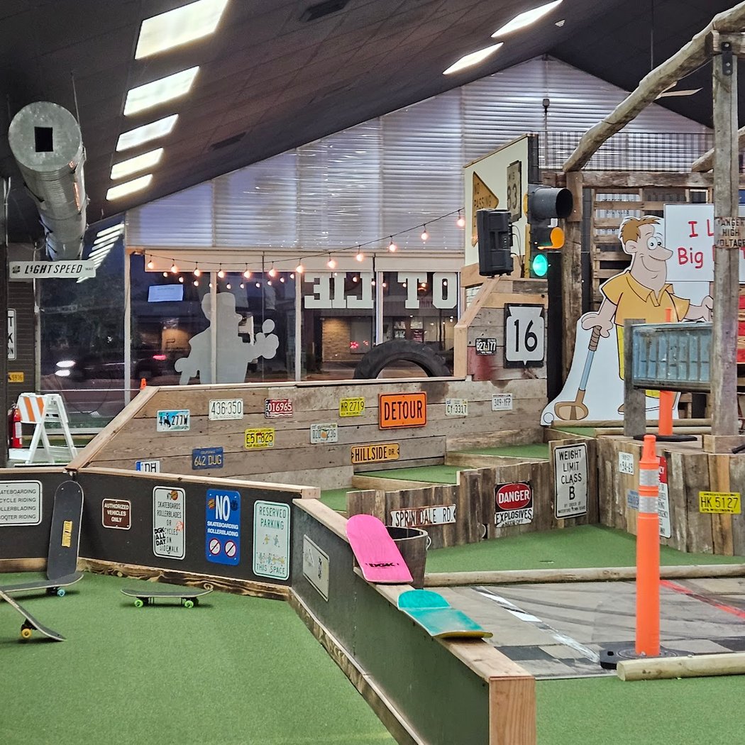 Big Putts Mini Golf 3