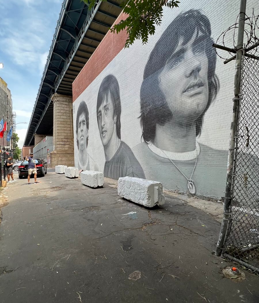Maradona wall art 2