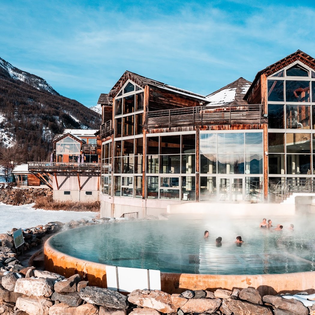 Les Grands Bains du Monêtier 1