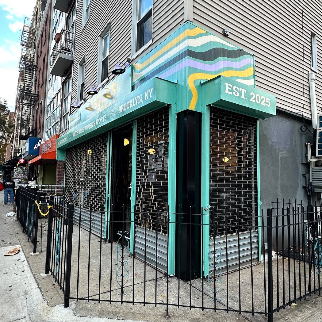 Queer Pong: Meet the League Pre-Season Party 2