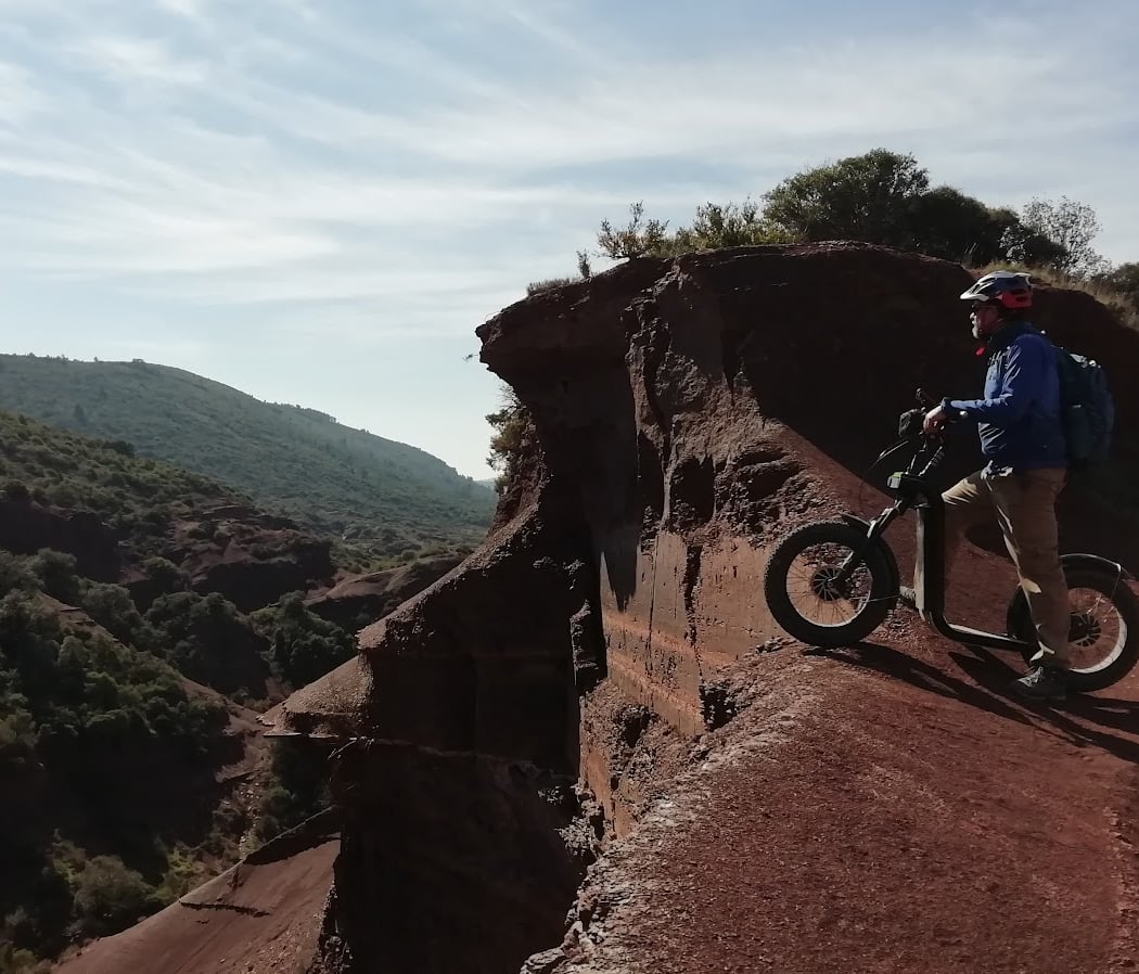 Edventure Séminaire, randonnée et oeno - tourisme en trottinettes électrique tout terrain. Montpellier - Nîmes - Sommières 1