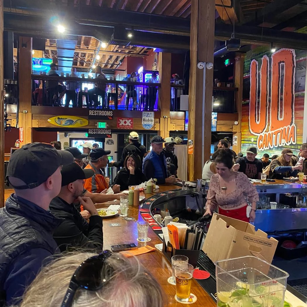 $1 Wing Wednesdays 3