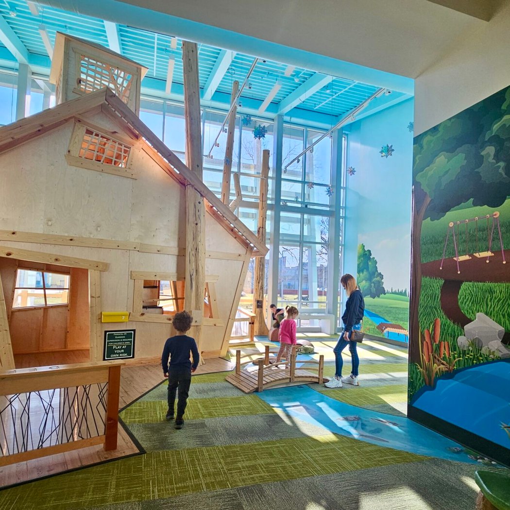 FREE Family Nights at Sloan Museum of Discovery 1