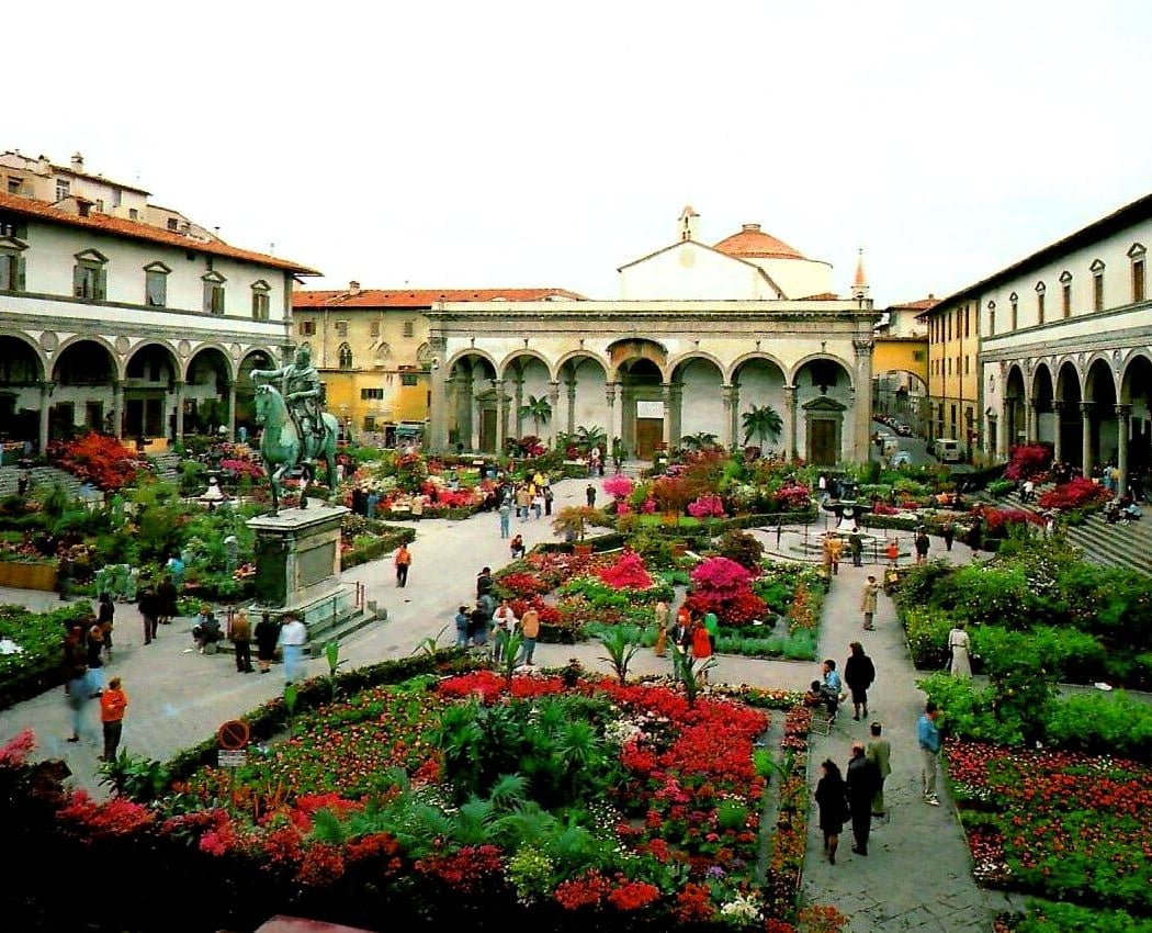 Piazza della Santissima Annunziata 1