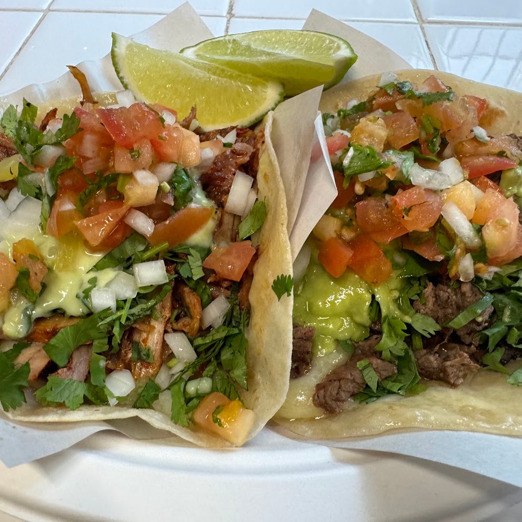 LOS TACOS No.1 1