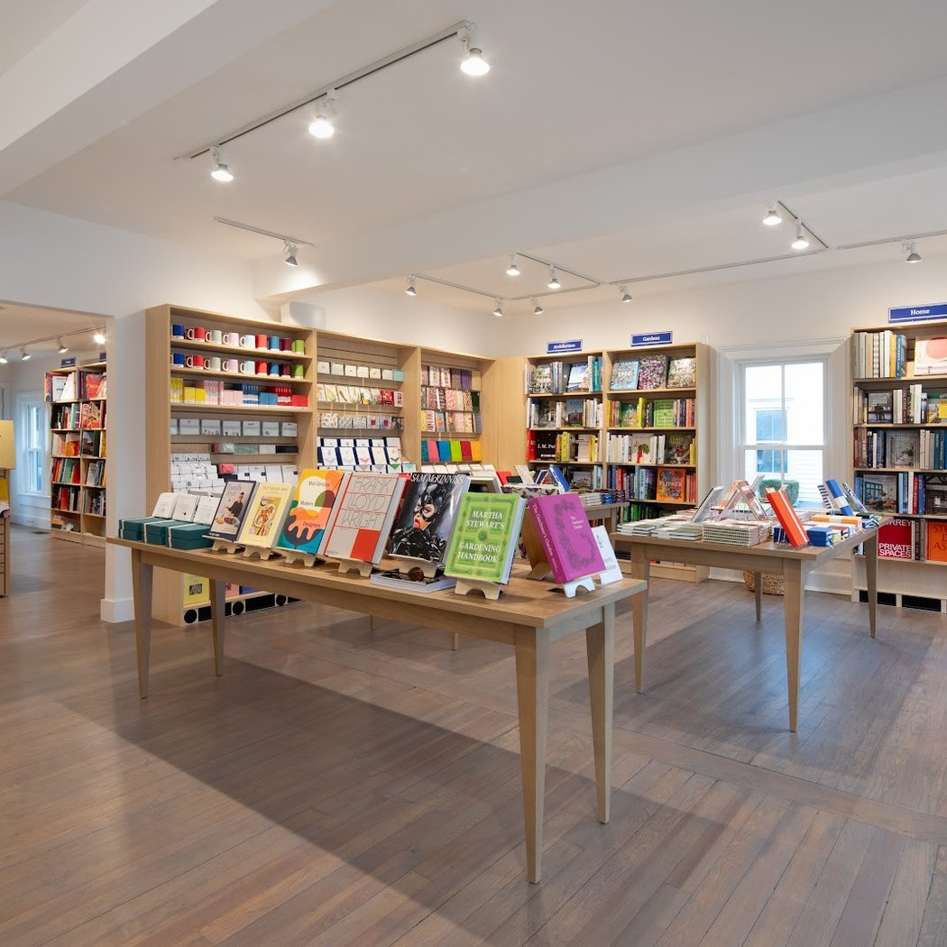 Lakeville Books & Stationery 3