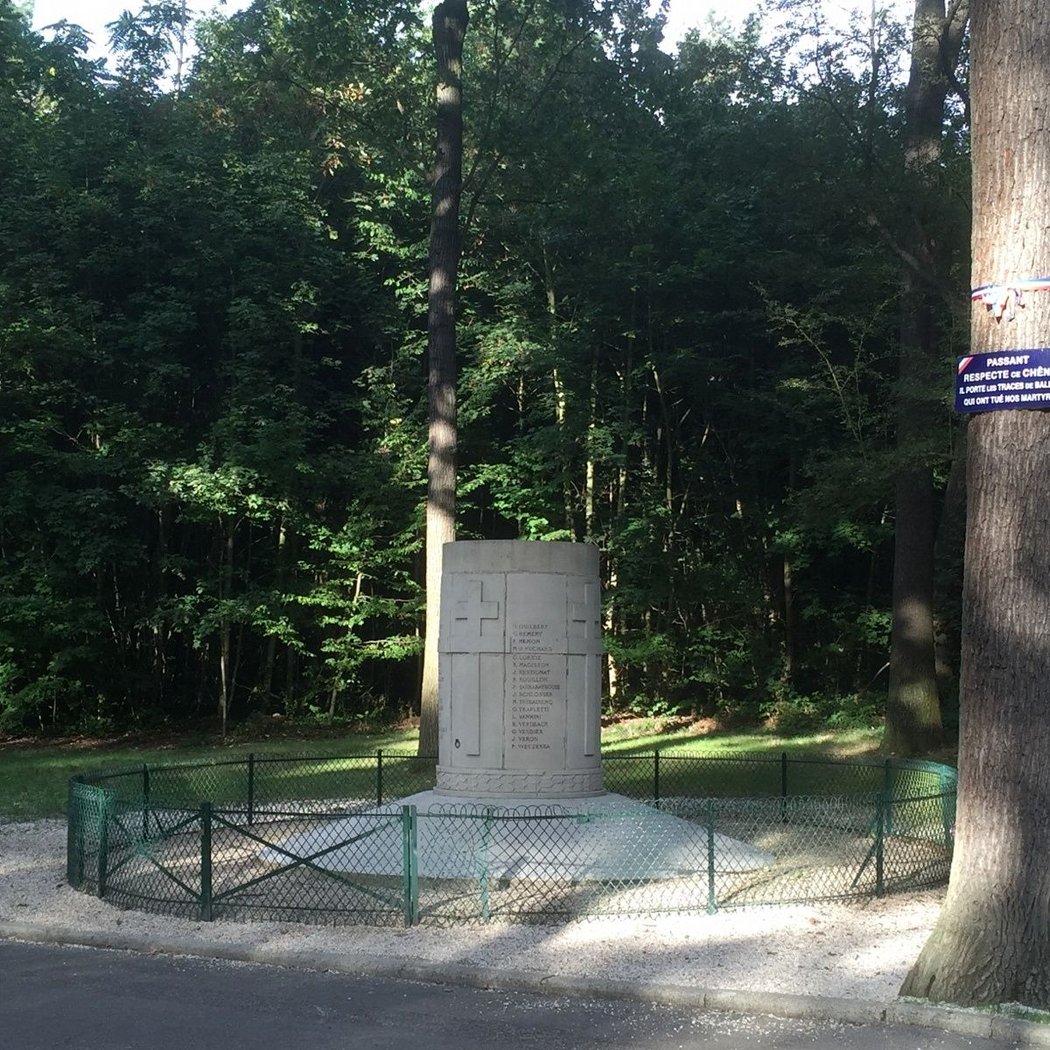 Monument de la Cascade du Bois de Boulogne 2