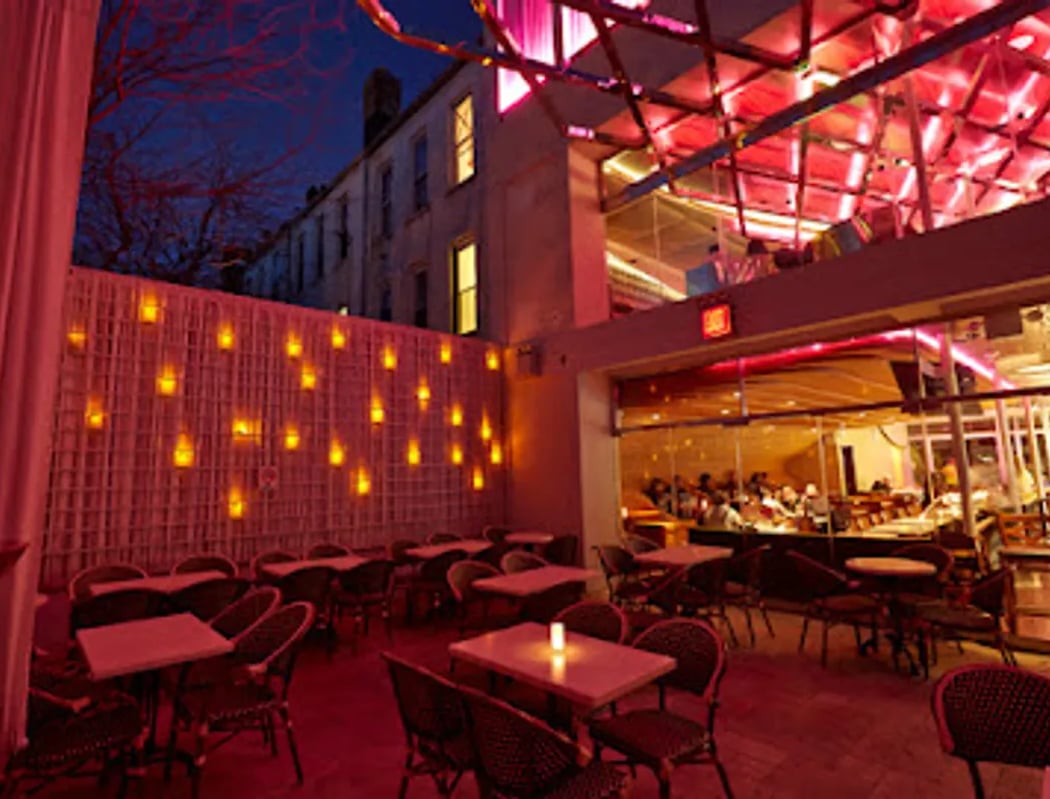 Omonia Cafe 3
