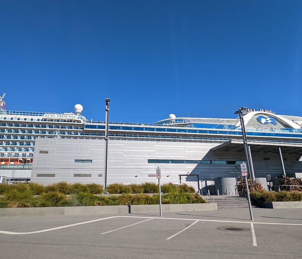 Pier 27 2