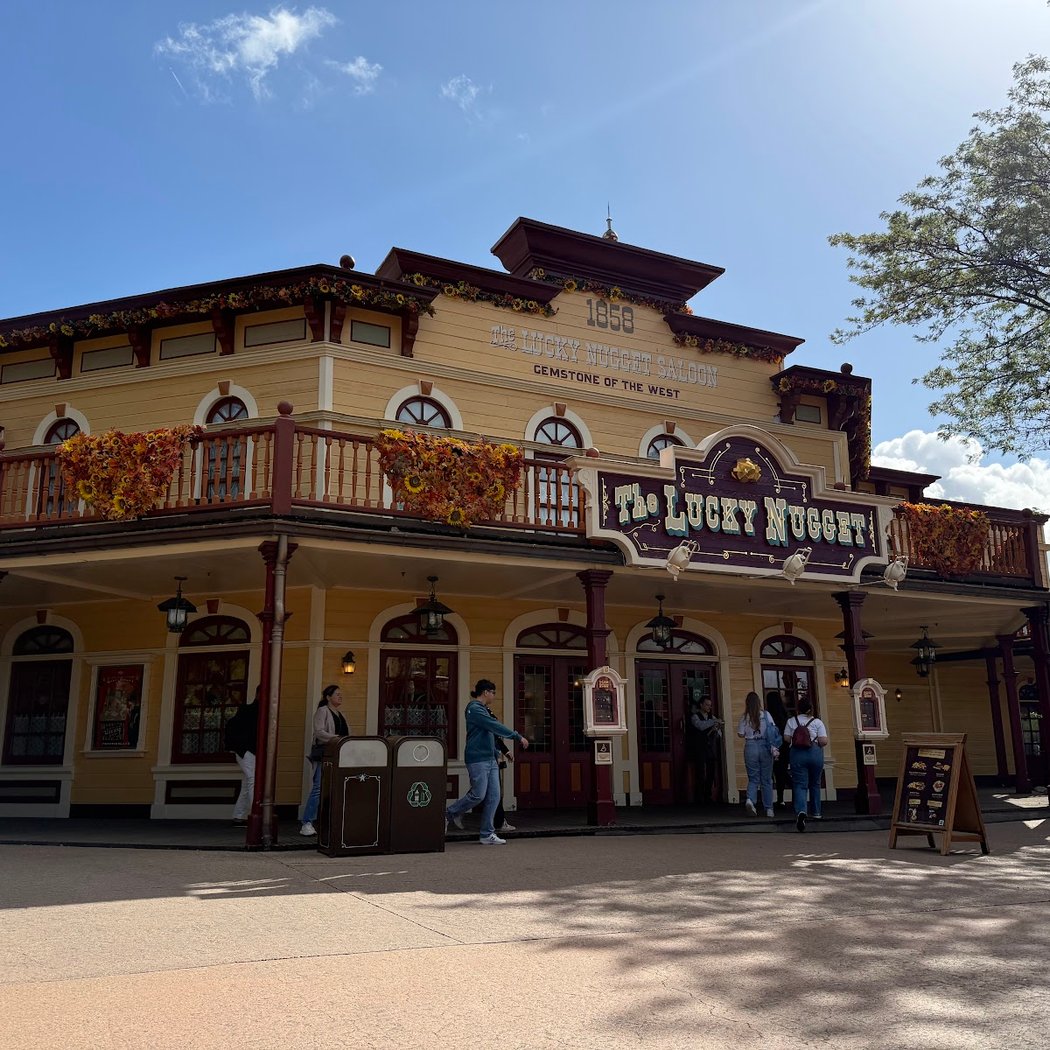 Unlucky Nugget Saloon 3