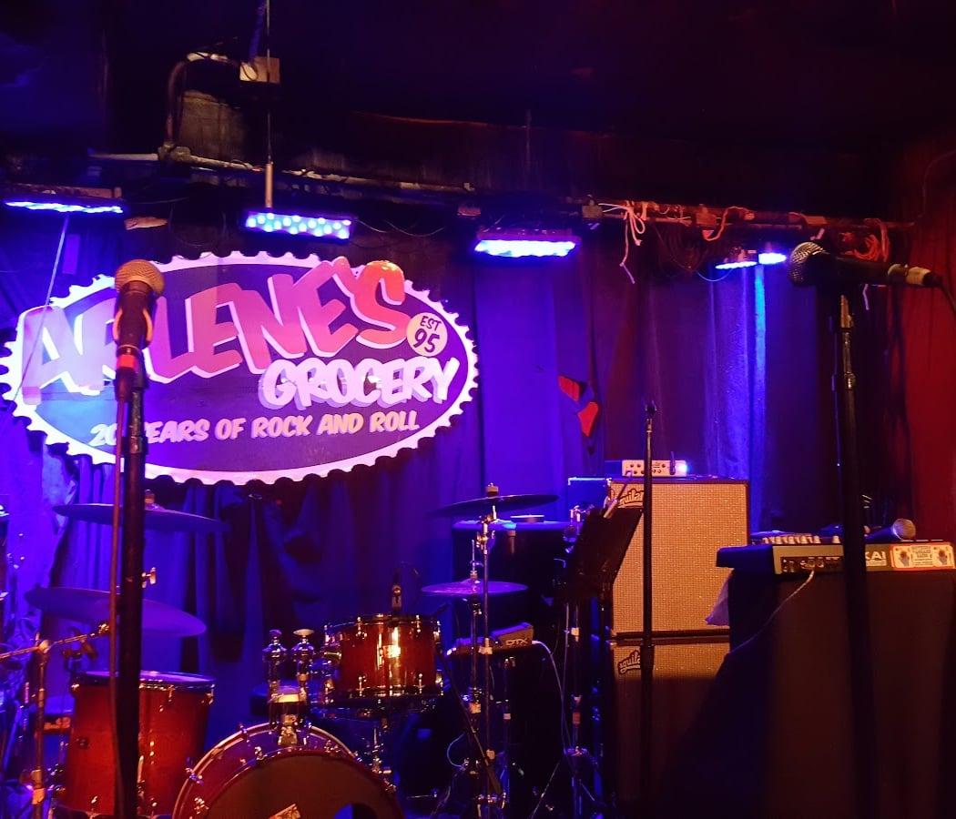 Arlene's Grocery 3