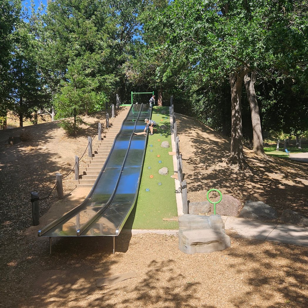 Mission Hills Park 2