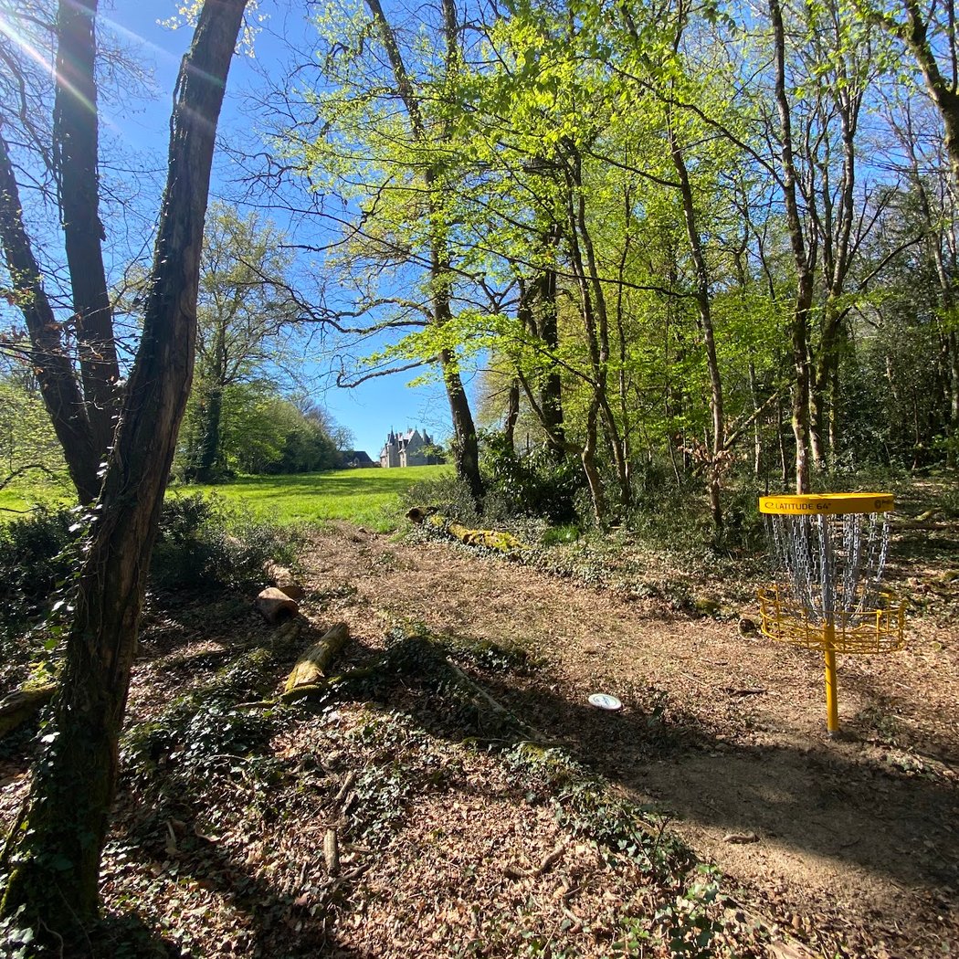 Parcours de Disc-Golf du Château de la Tour 1
