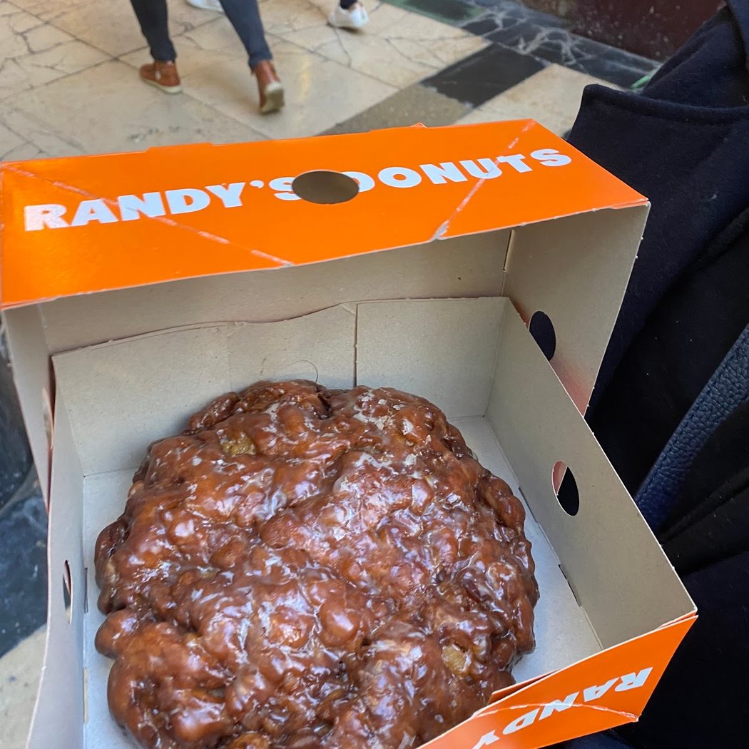 Randy's Donuts 1