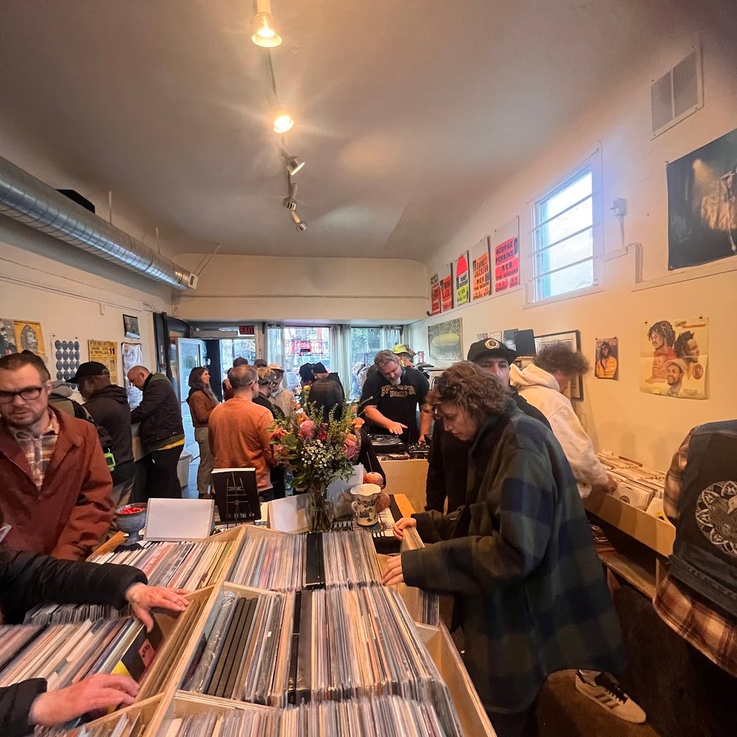 Lloyd's Records 3